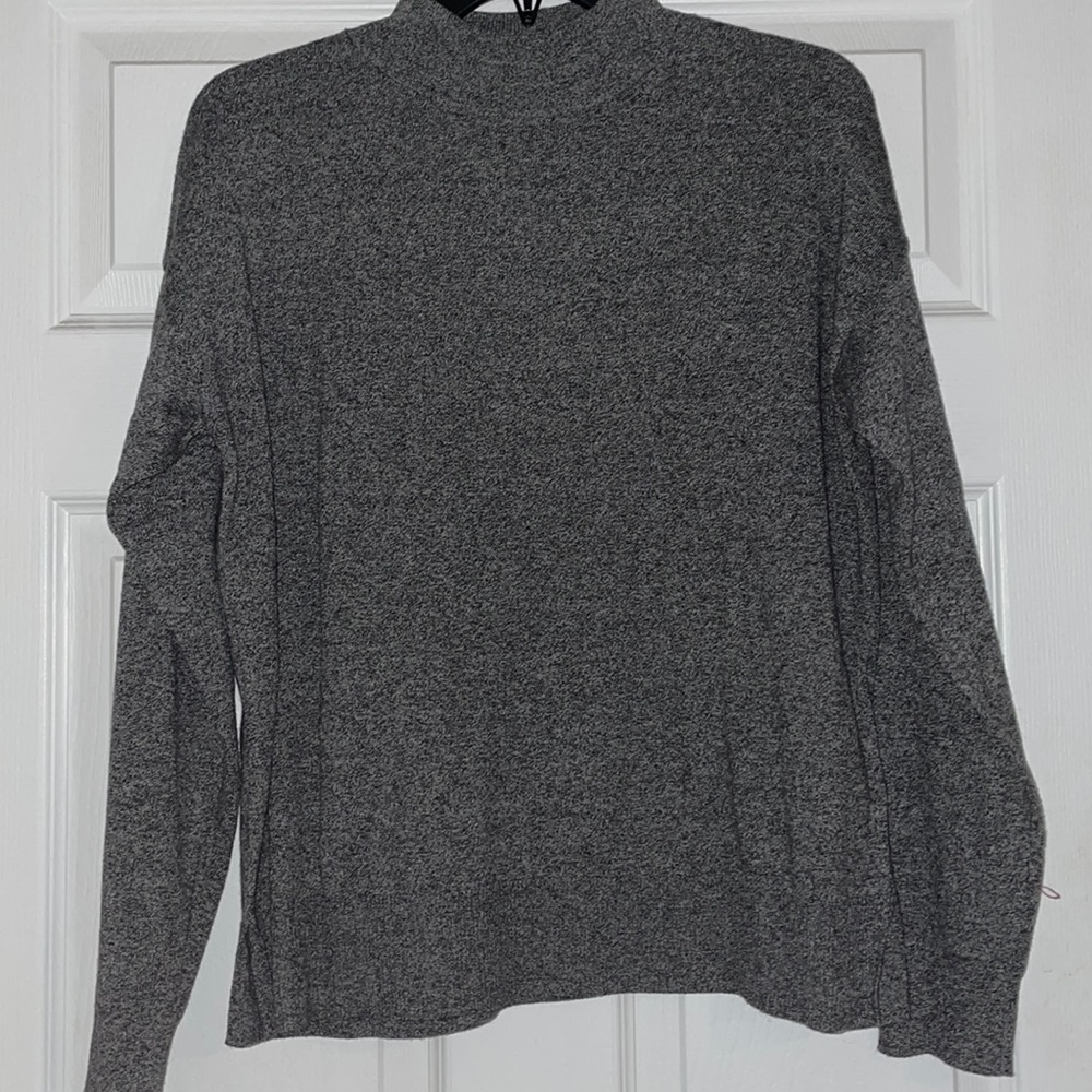 Old Navy turtle neck sweater